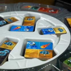 PLANETA DESCONOCIDO  -  EDICION DELUXE